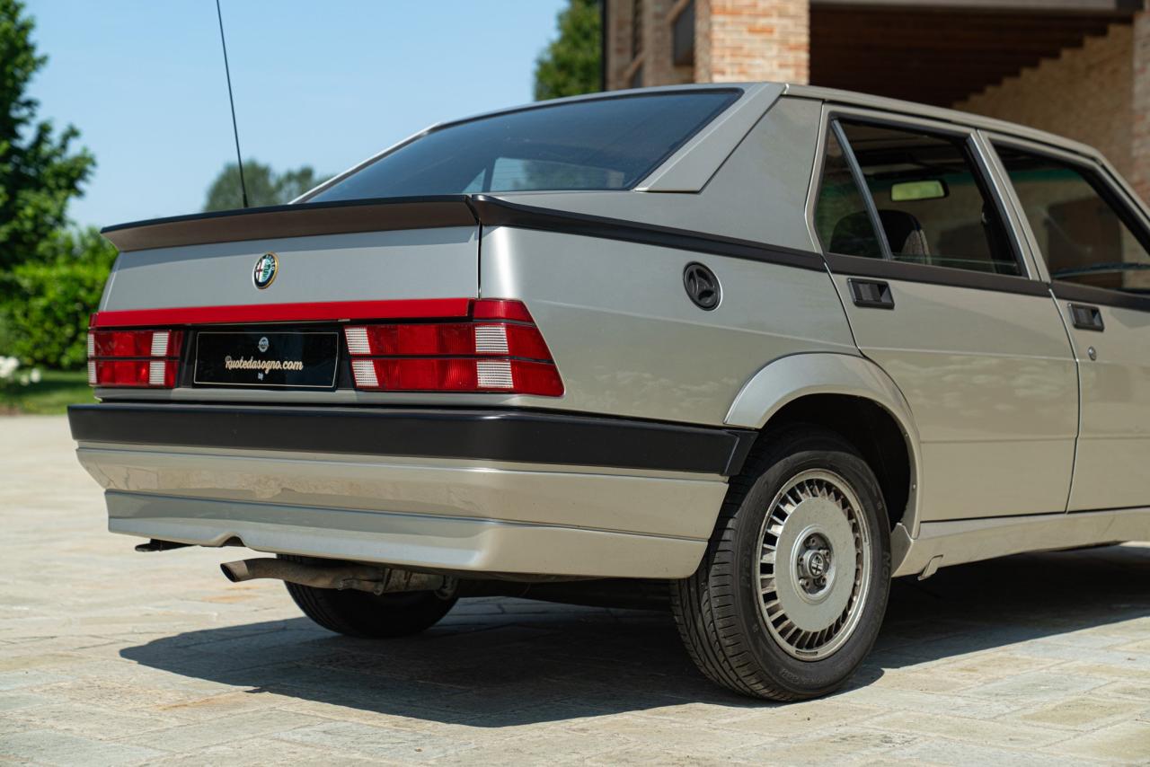 1989 Alfa Romeo 75 2.0