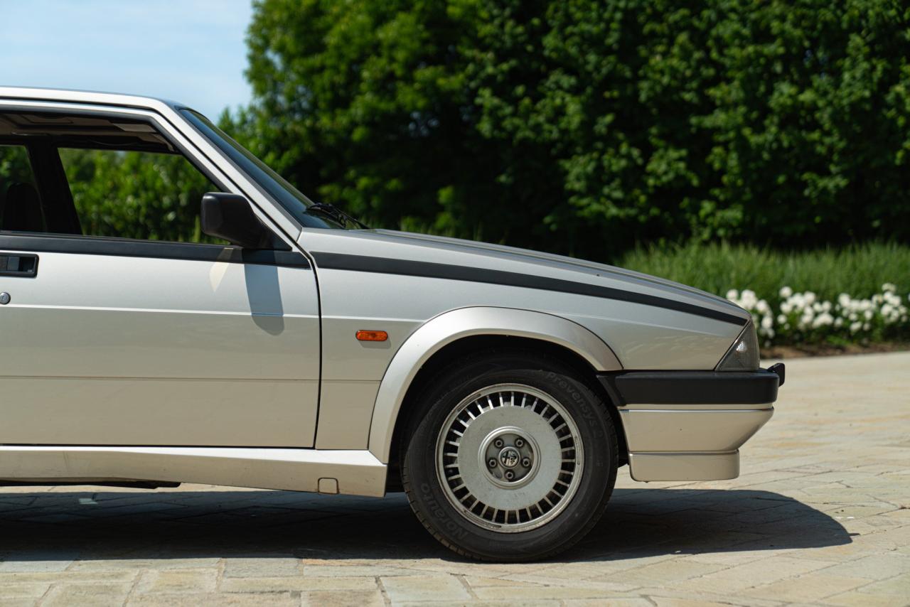 1989 Alfa Romeo 75 2.0