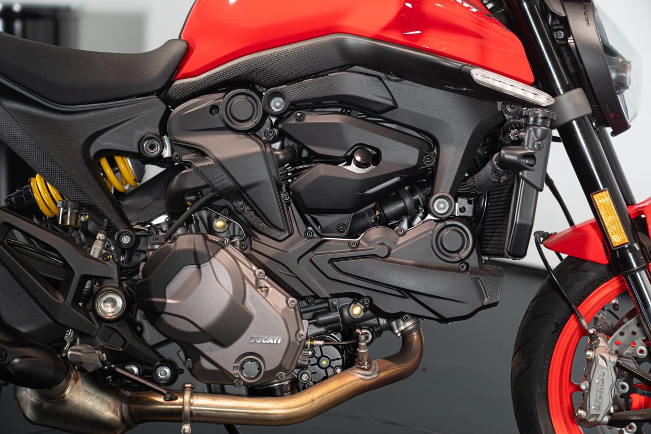2022 Ducati MONSTER