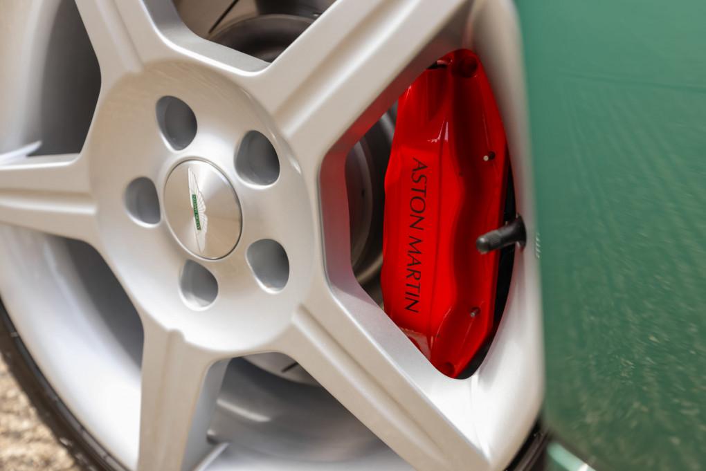 2004 Aston Martin DB7