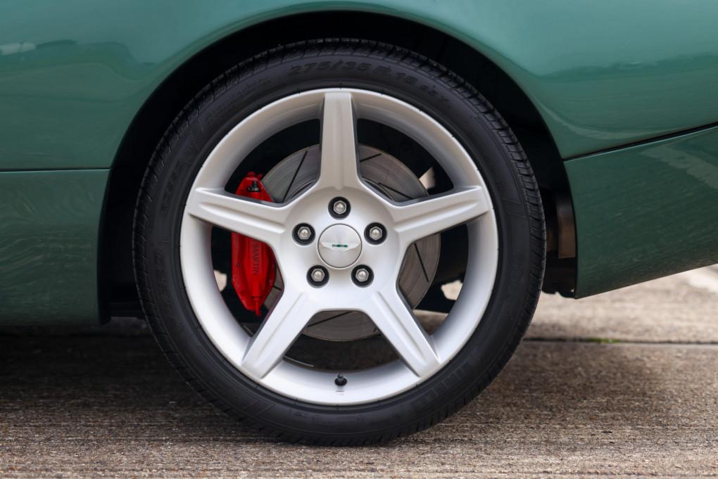 2004 Aston Martin DB7