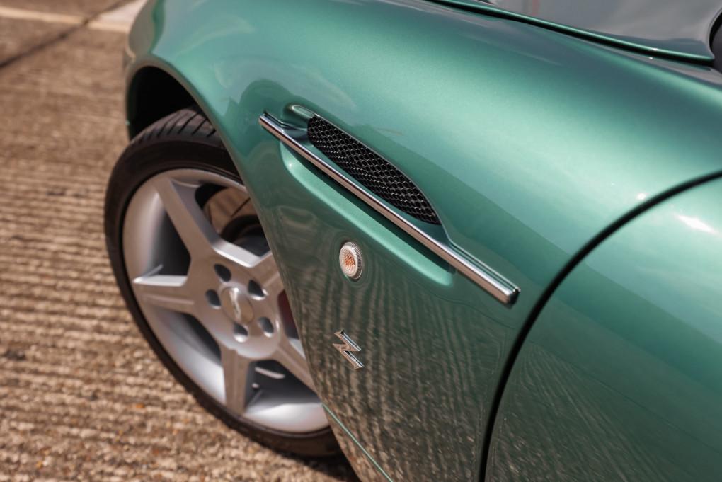 2004 Aston Martin DB7