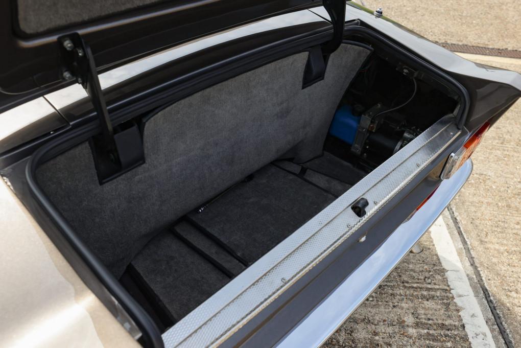 1987 Aston Martin Vantage