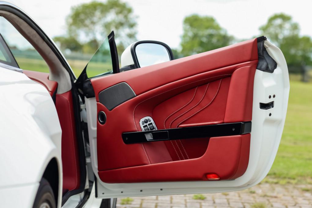 2012 Aston Martin Vantage