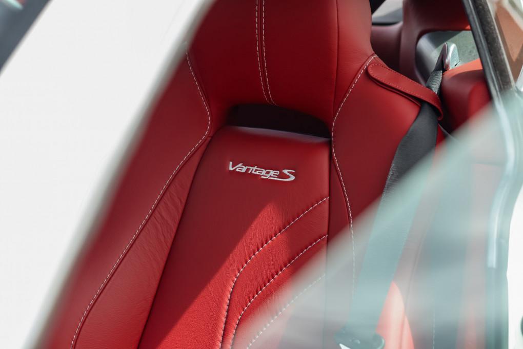 2012 Aston Martin Vantage