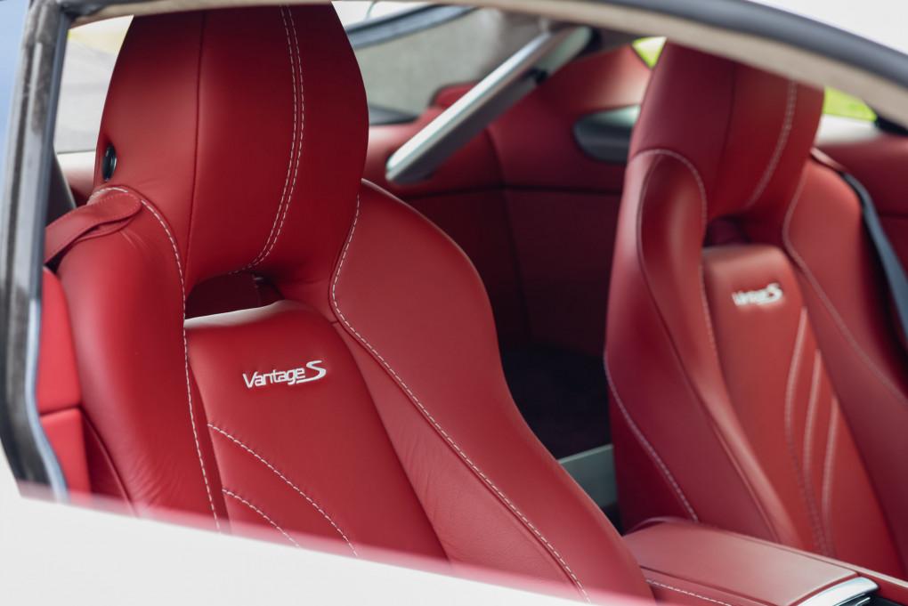 2012 Aston Martin Vantage