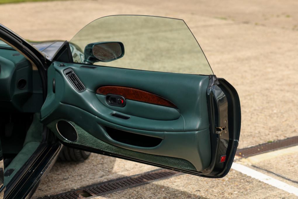 1997 Aston Martin DB7