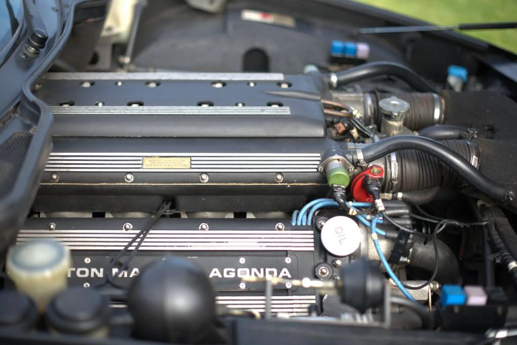 1999 Aston Martin V8