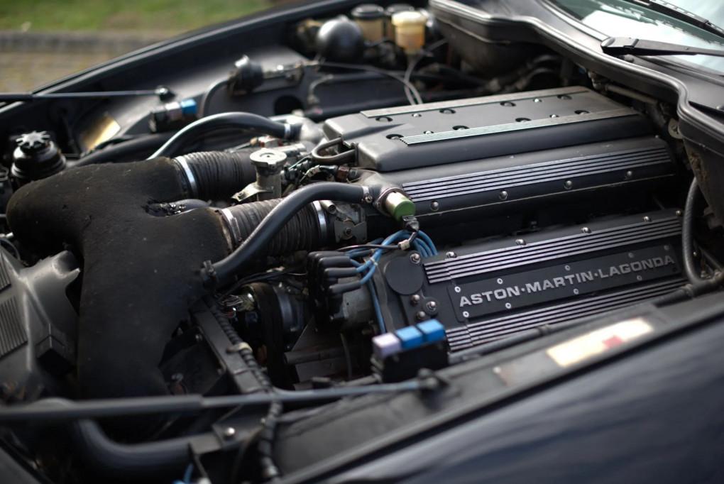 1999 Aston Martin V8