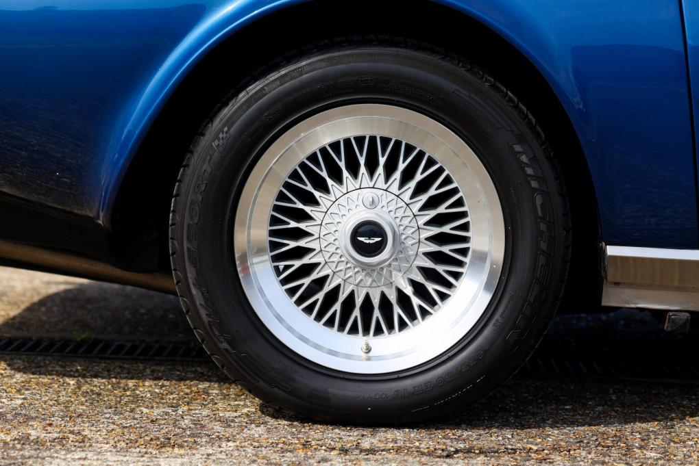 1988 Aston Martin Vantage