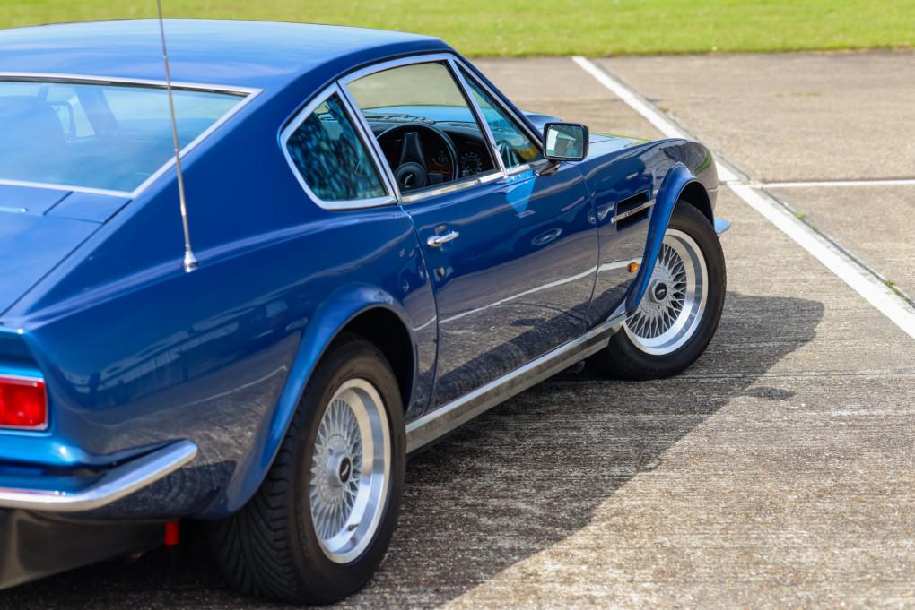 1988 Aston Martin Vantage