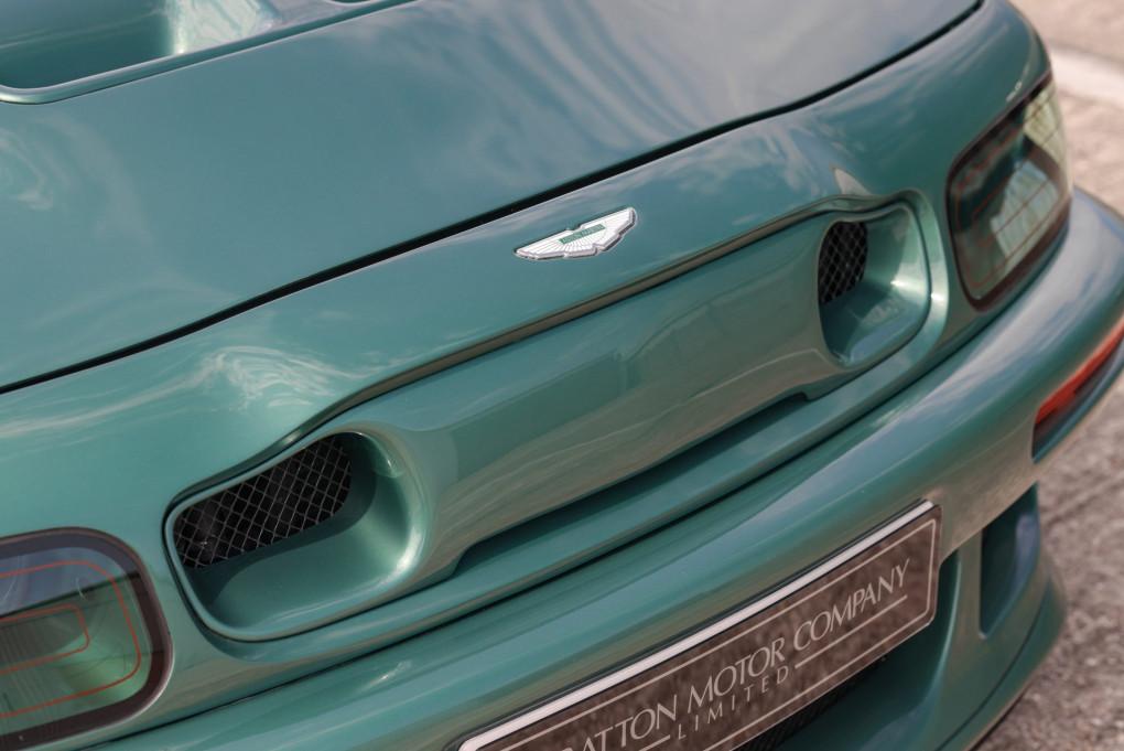 2000 Aston Martin Vantage