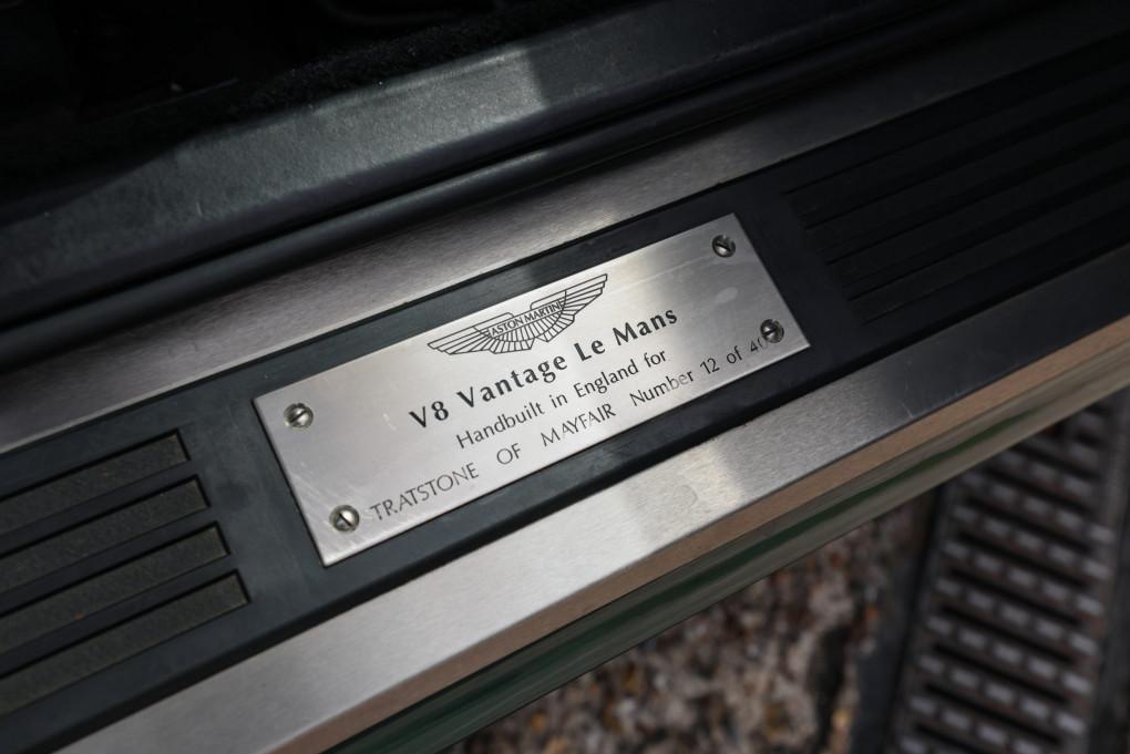 2000 Aston Martin Vantage