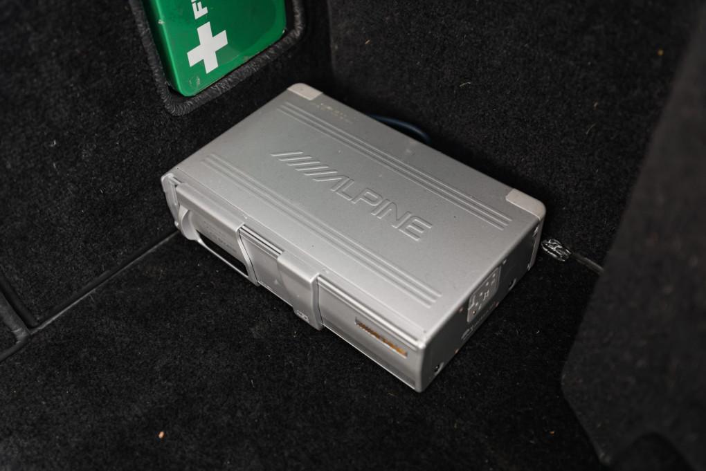 2000 Aston Martin Vantage