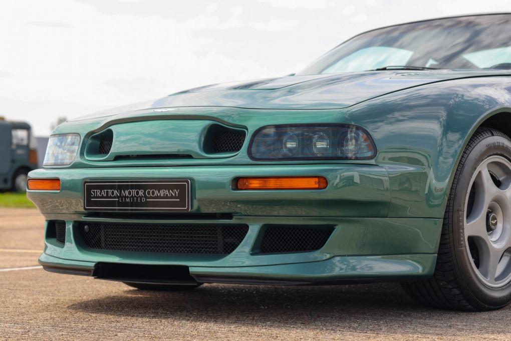 2000 Aston Martin Vantage