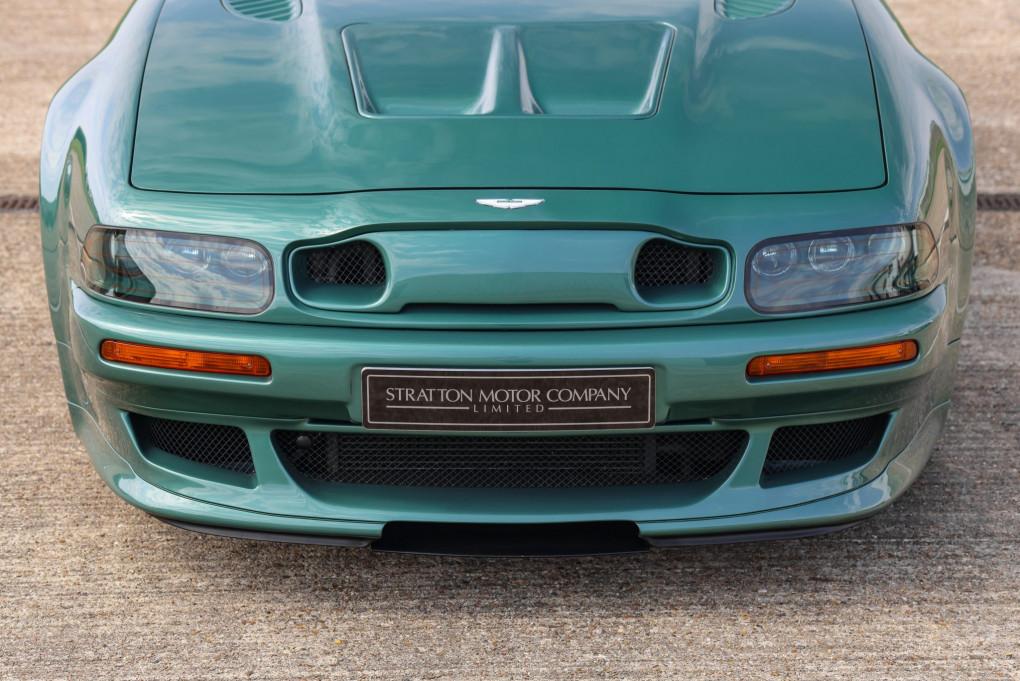 2000 Aston Martin Vantage
