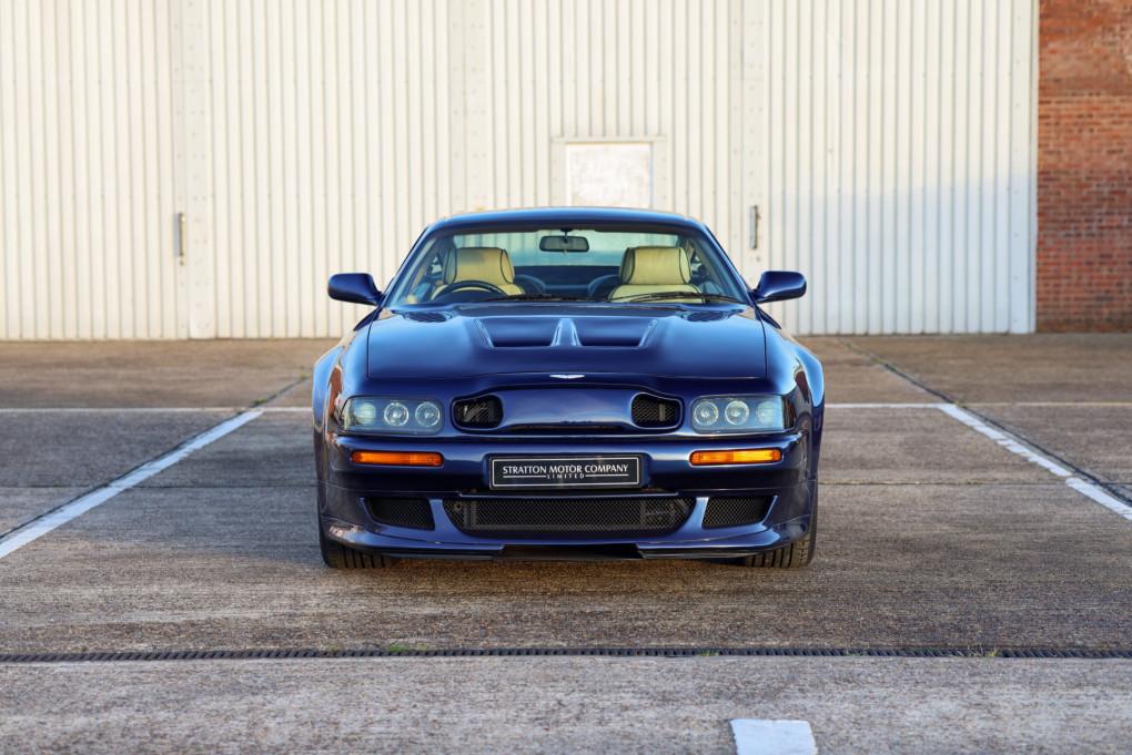 2000 Aston Martin Vantage
