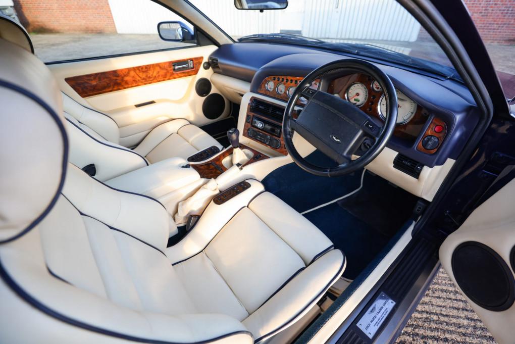 2000 Aston Martin Vantage