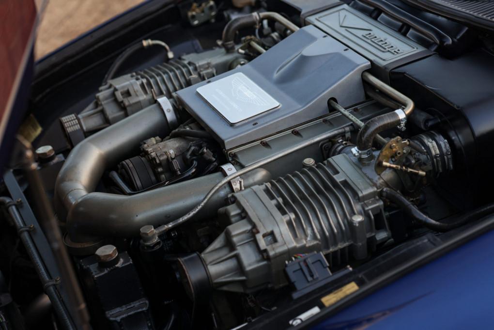 2000 Aston Martin Vantage