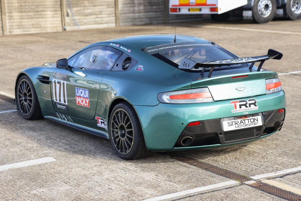 Aston Martin Vantage