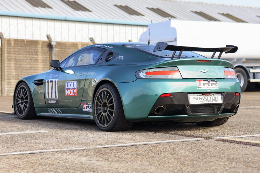 Aston Martin Vantage