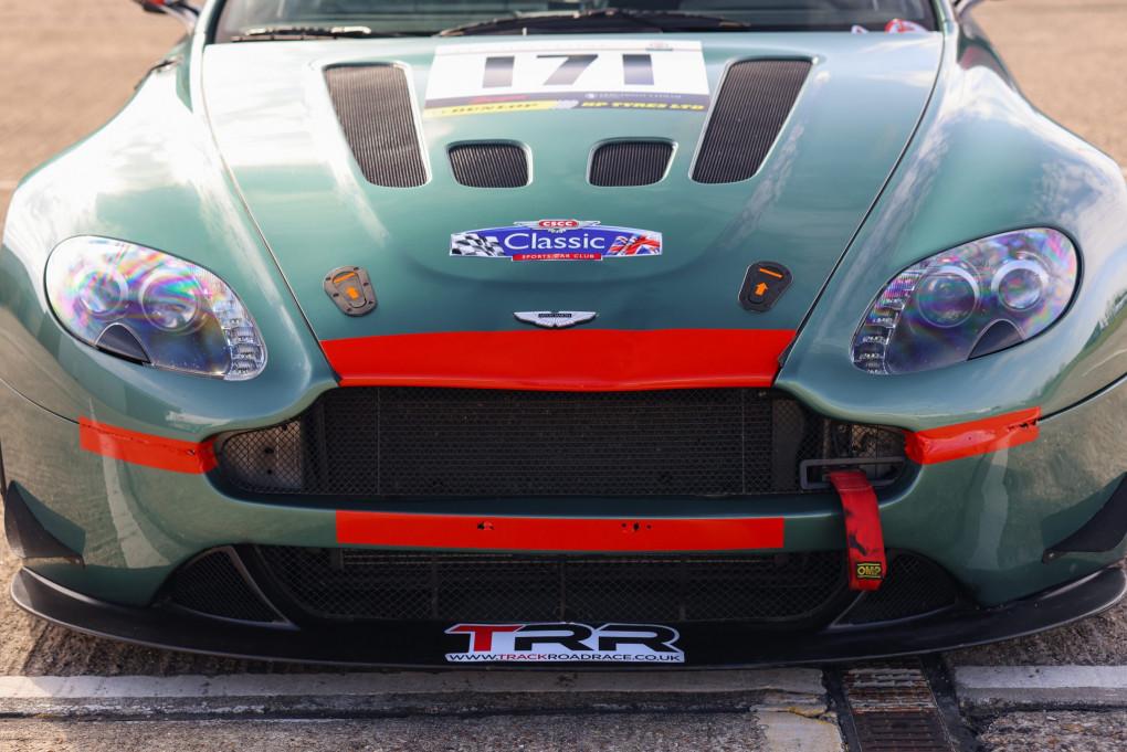 Aston Martin Vantage