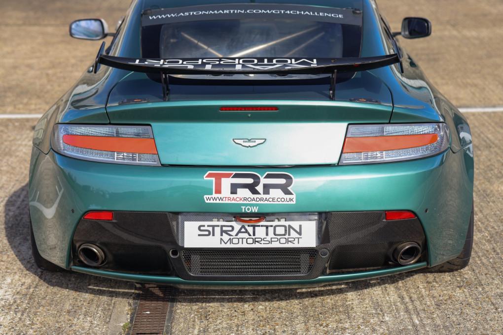 Aston Martin Vantage