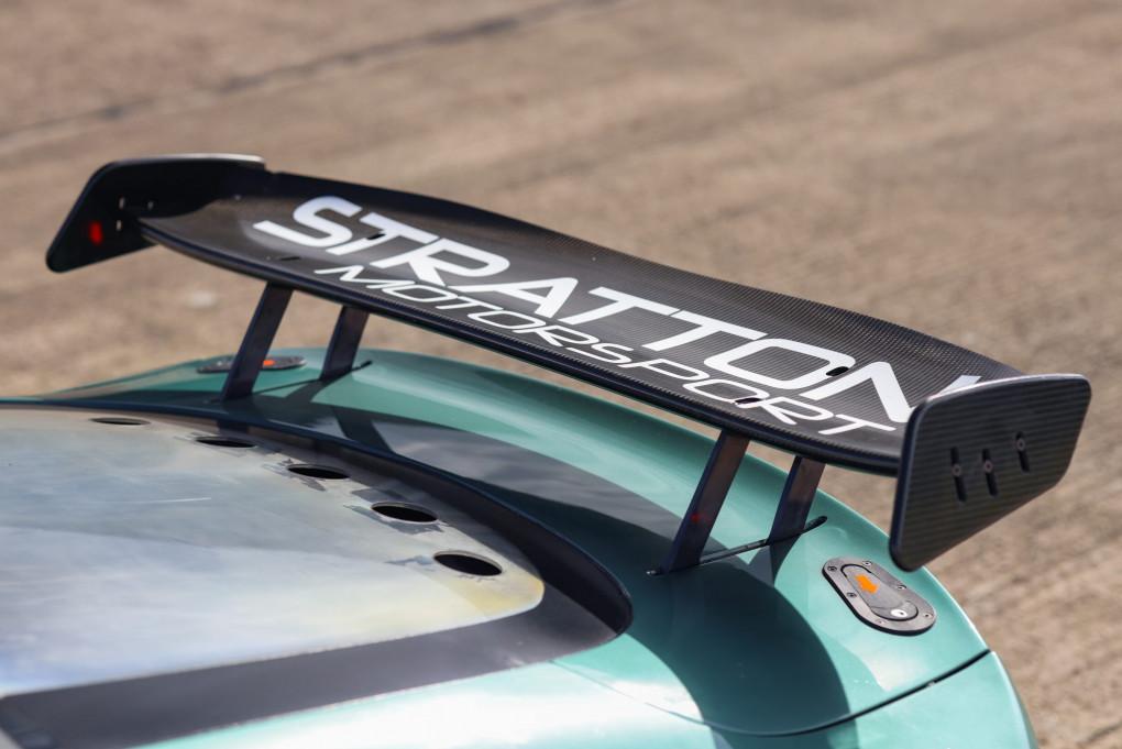 Aston Martin Vantage