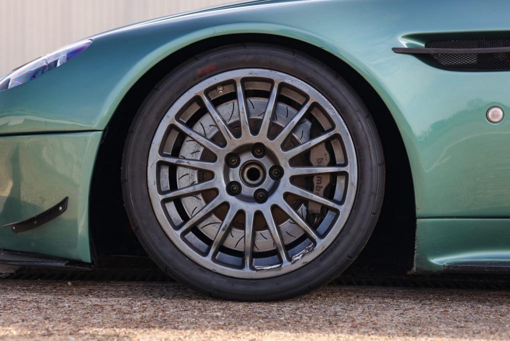 Aston Martin Vantage