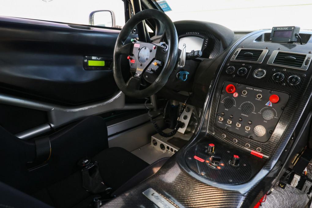 Aston Martin Vantage