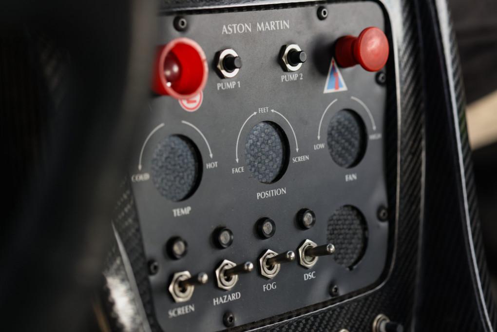 Aston Martin Vantage