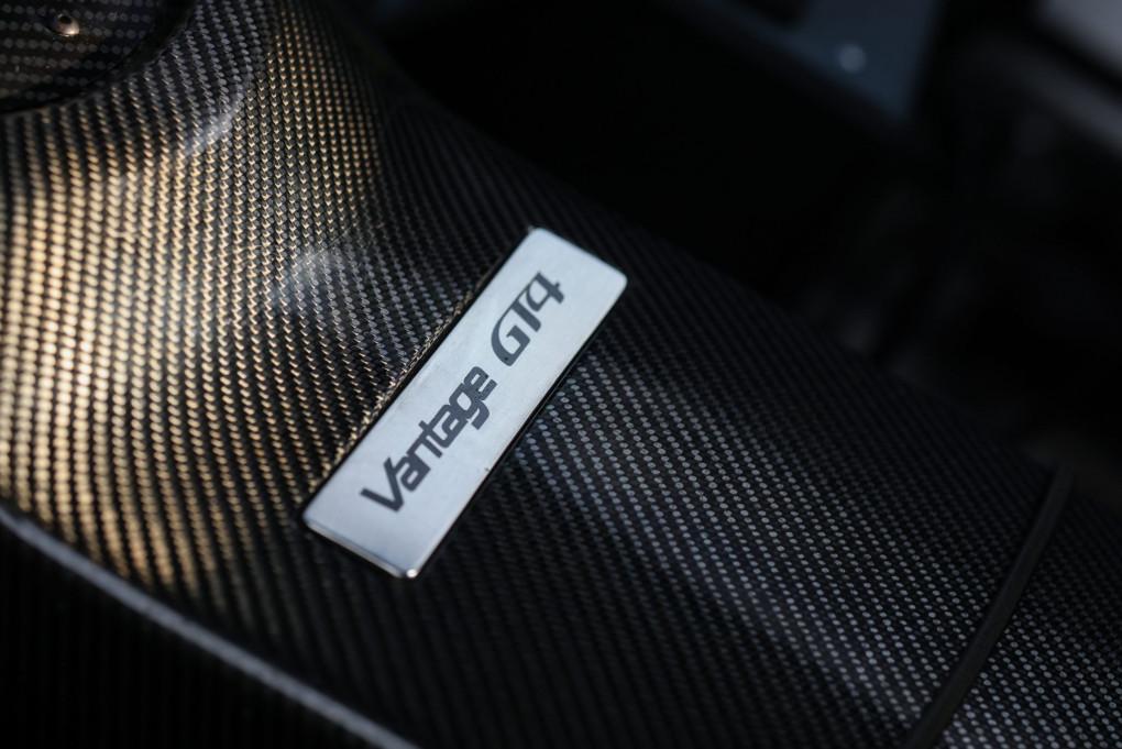 Aston Martin Vantage