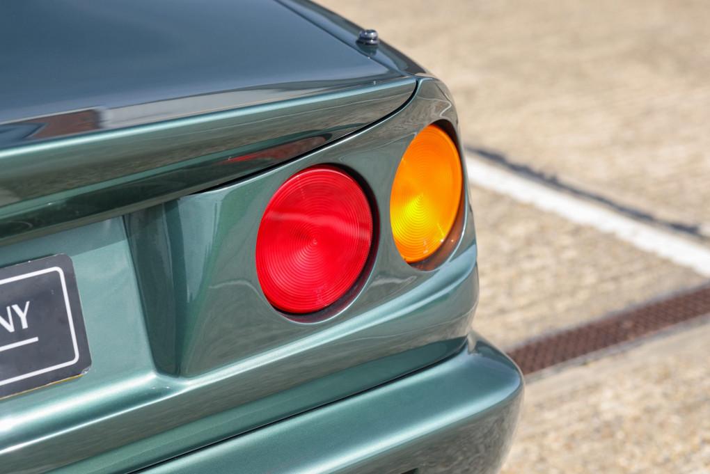 1994 Aston Martin Vantage