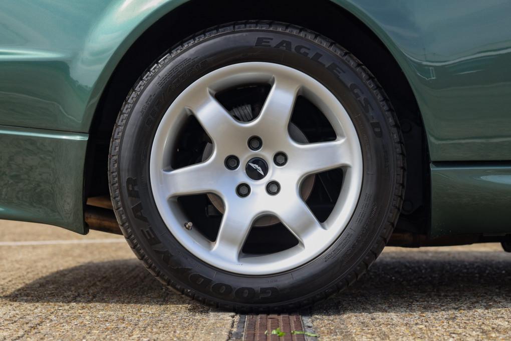 1994 Aston Martin Vantage