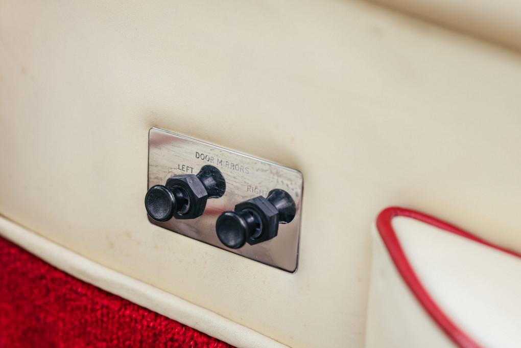 1985 Aston Martin Vantage