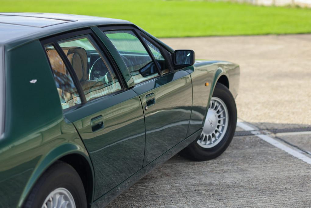 1990 Aston Martin Lagonda