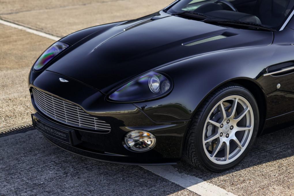 2005 Aston Martin Vanquish