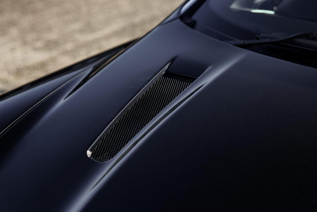 2005 Aston Martin Vanquish