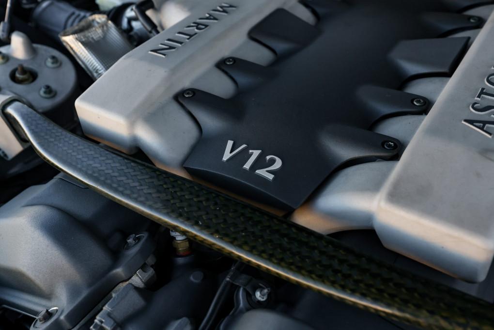 2005 Aston Martin Vanquish