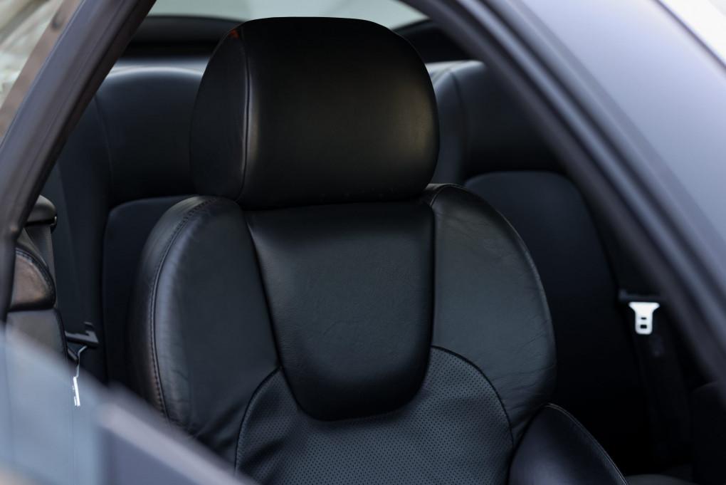 2005 Aston Martin Vanquish