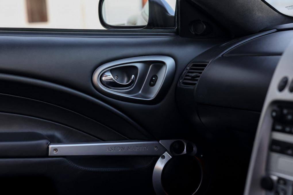 2005 Aston Martin Vanquish