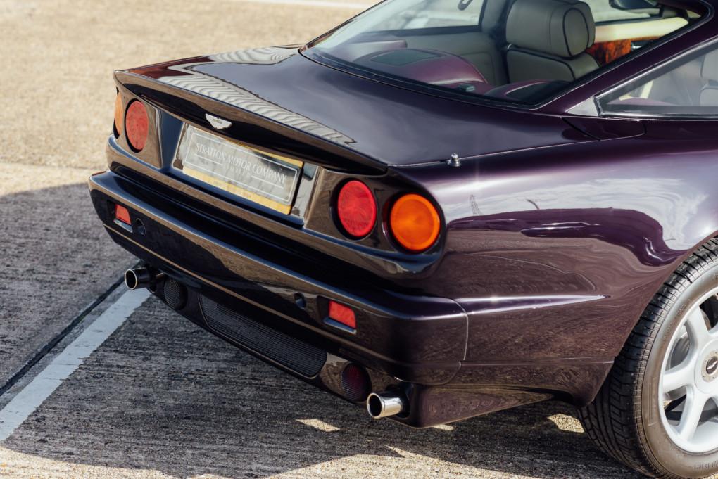 1997 Aston Martin V8