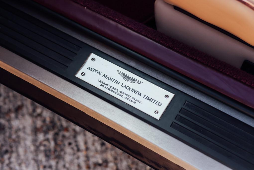 1997 Aston Martin V8