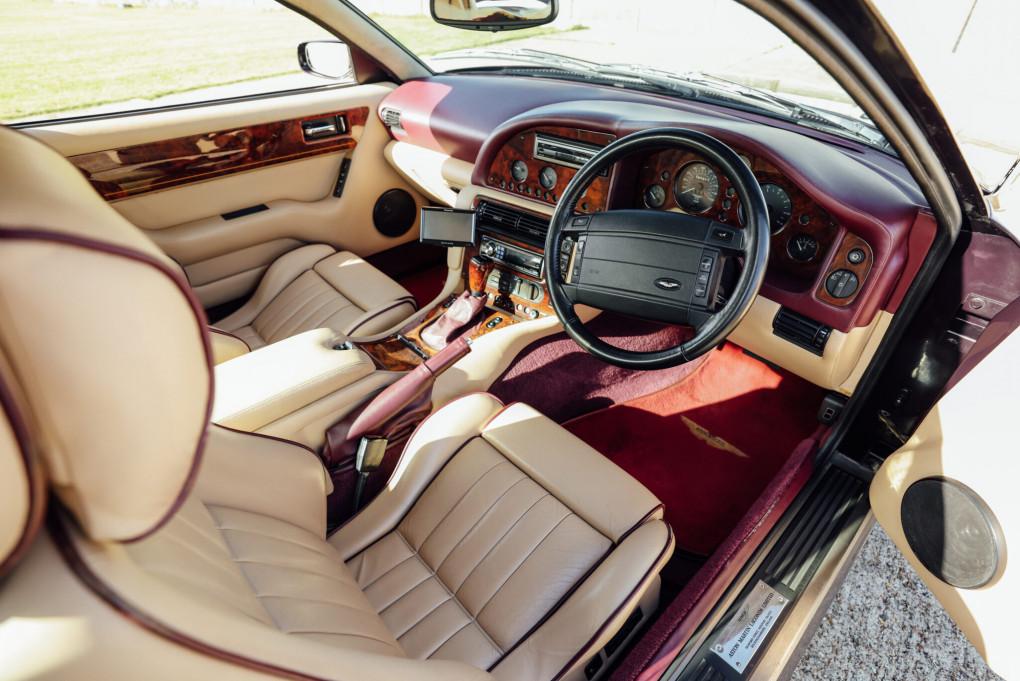 1997 Aston Martin V8