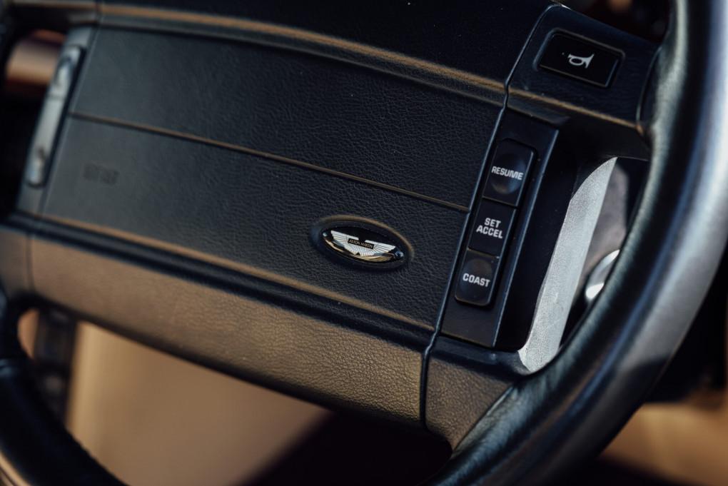1997 Aston Martin V8