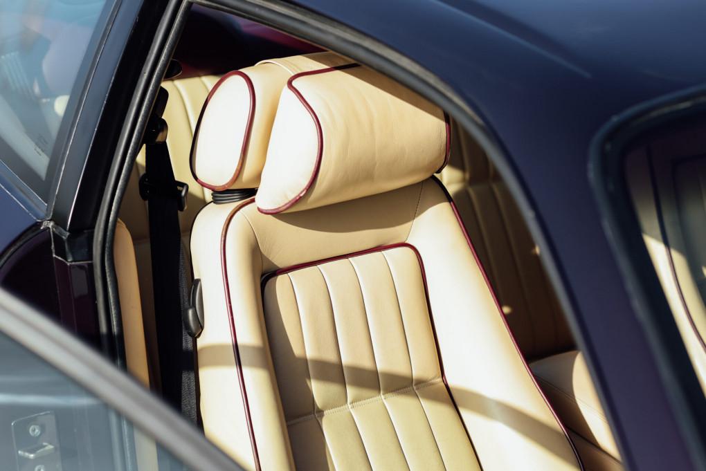 1997 Aston Martin V8