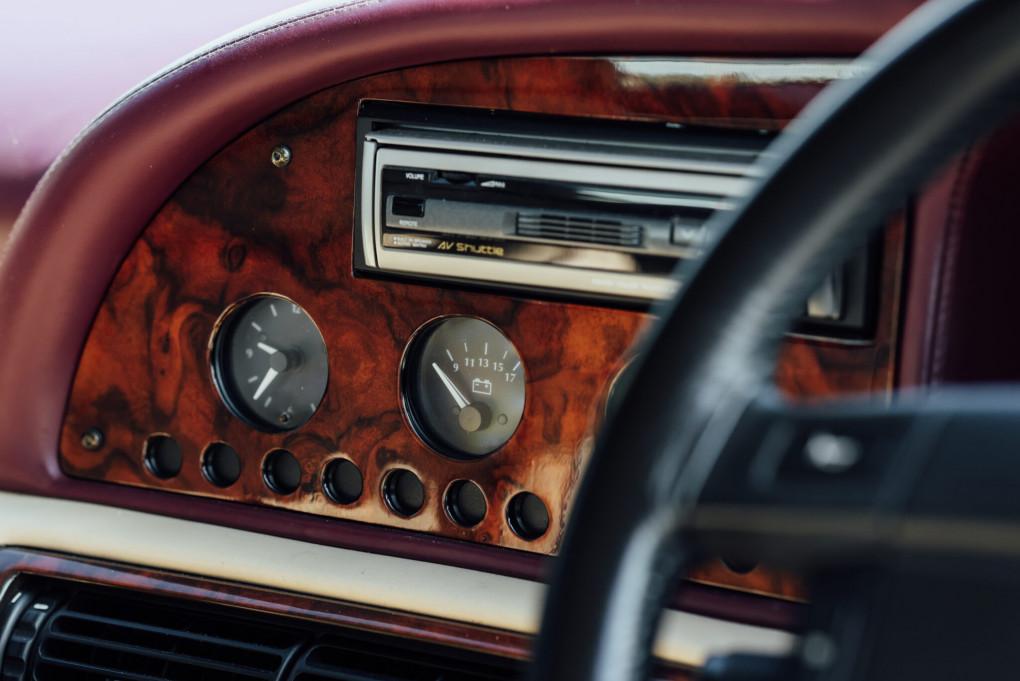 1997 Aston Martin V8