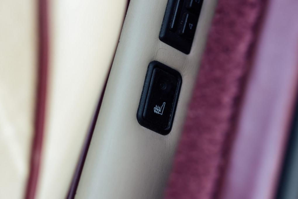 1997 Aston Martin V8