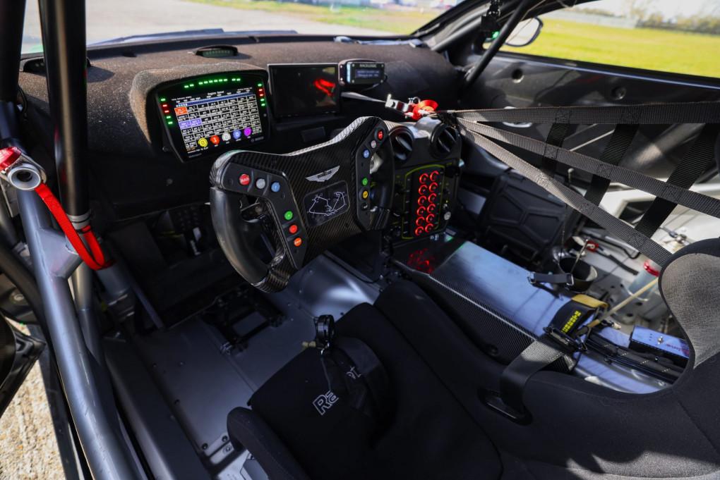 2021 Aston Martin Vantage