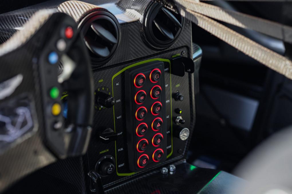 2021 Aston Martin Vantage